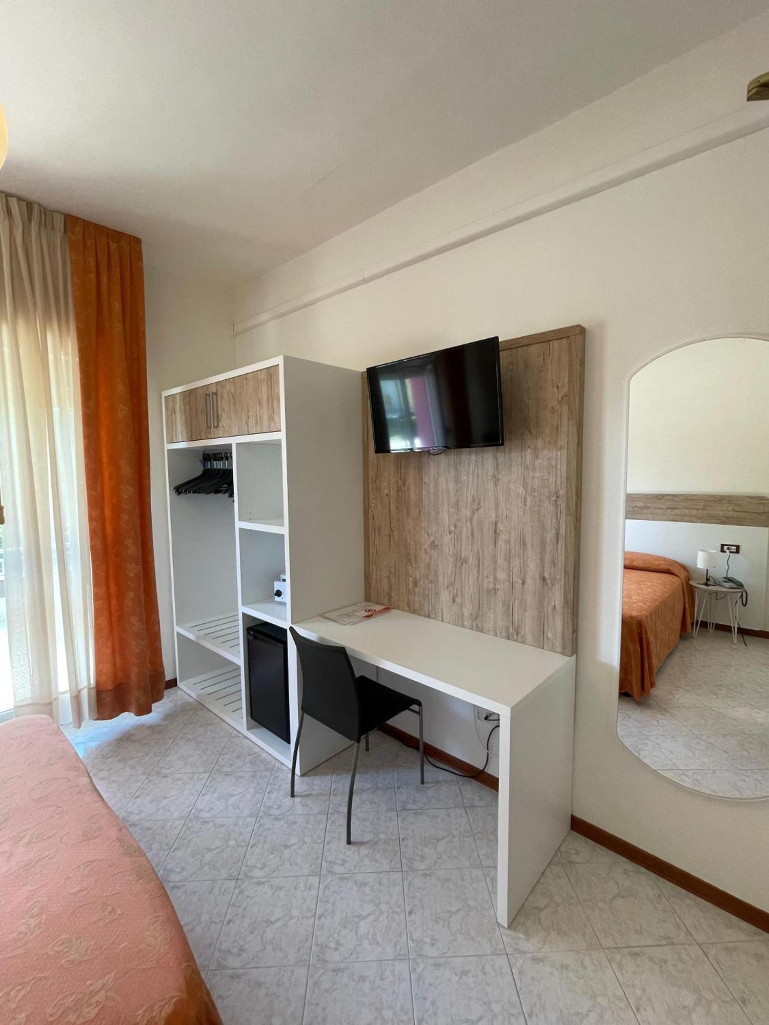 Hotel Di Giovanni ビビオーネ エクステリア 写真